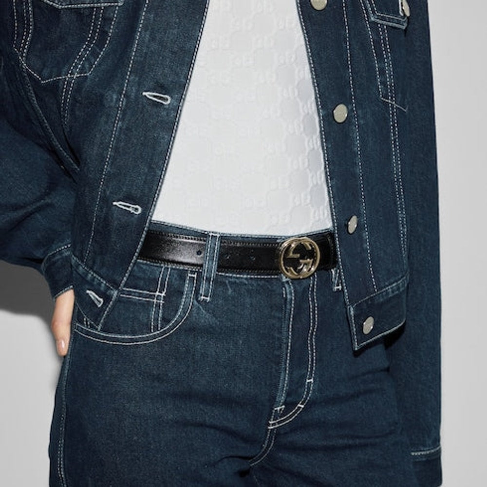 Belt with Interlocking G buckle