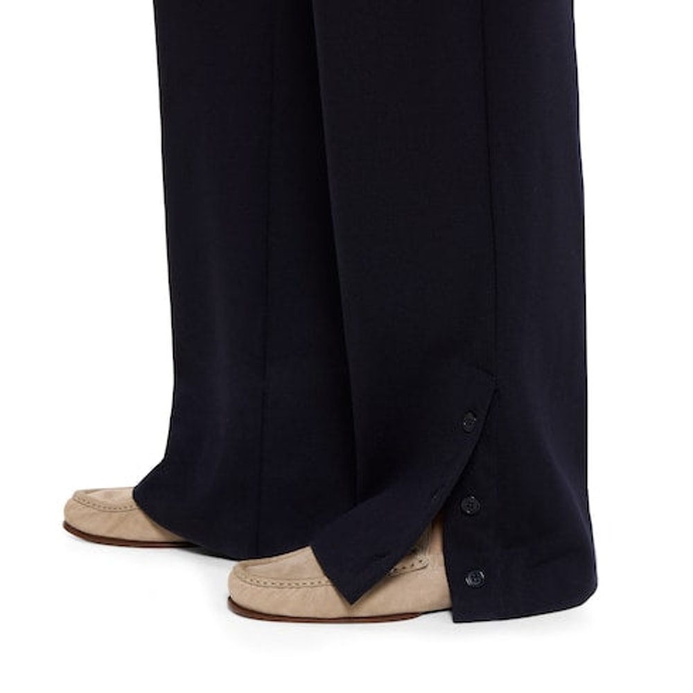 Cotton jersey leisure pants with embroidery