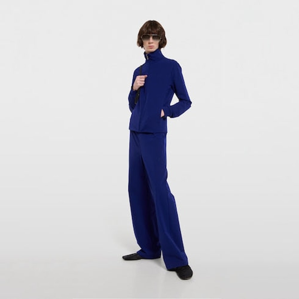 Stretch nylon sportswear pants